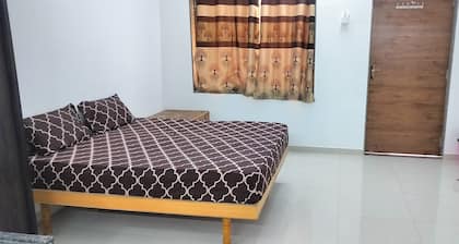 Madhav Home Stay Dwarka