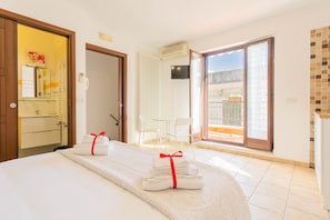 1 chambre, Wi-Fi gratuit, draps fournis