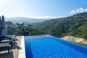 Pool - Casa Douro River - Douro Valley (Baião)