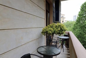 Chambre triple Affaires | Terrasse/patio