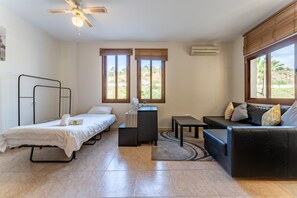 1 室のベッドルーム、WiFi、ベッドシーツ