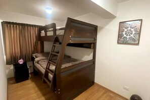3 quartos, ferros/tábuas de passar roupa, Wi-Fi