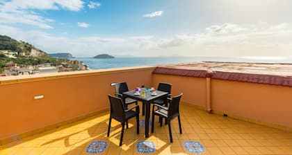 Nisida View Apartment