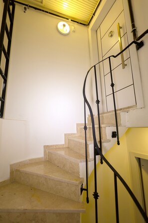 Exterior - Joe Black Apart (Istanbul)