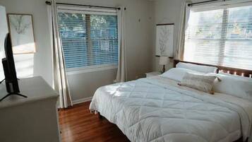 3 makuuhuonetta, vauvan matkasänky, ilmainen Wi-Fi, vuodevaatteet