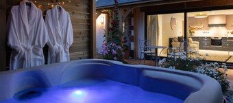 Hoglet Cottage, Hot Tub, Dalston, Carlisle, Lakes
