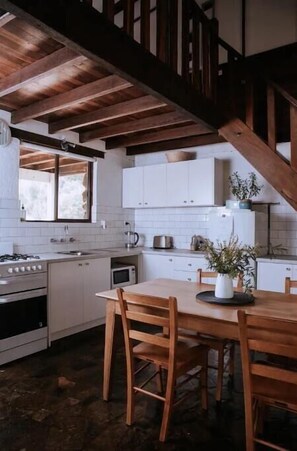 Private kitchen - The Row - Cottage 2, Forest Grove near Margaret River (Forest Grove)