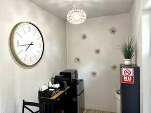 Interior - Vibrant Studio near Eastern Florida State College! (Palm Bay)