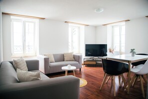 TV, printers - Nimbuzzz Apartment 1 (Unterseen)
