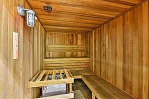 Sauna - 7 Mi to Disney: Kissimmee Home w/ Pool & Hot Tub! (Kissimmee)