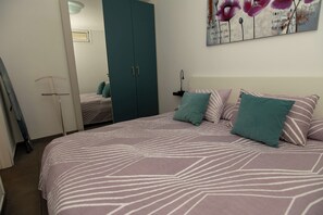 1 quarto, ferros/tábuas de passar roupa, Wi-Fi, roupa de cama