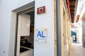 Exterior detail - Ilha D’ouro House S. Vitor II (Porto)
