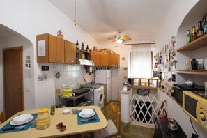 Private kitchen - The photojournalist's house (Portoferraio)