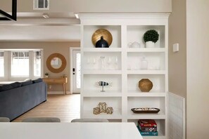 Interior - Secluded Tampa Retreat, Private Pool + Backyard (Tampa)