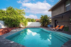 Outdoor pool, a heated pool