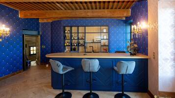 Bar (en la propiedad)