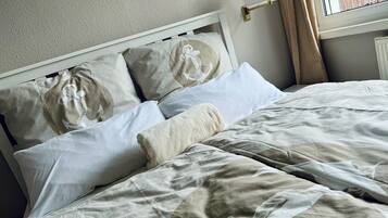 Habitación doble familiar, 1 habitación, para no fumadores, frente al mar | Decoración personalizada, wifi gratis y ropa de cama
