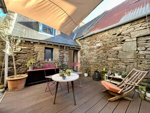 Outdoor dining - Maisonnette de la Pierre Blanche (Groix)