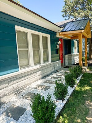 Exterior detail - Casa Mila Downtown Indianapolis (Indianapolis)