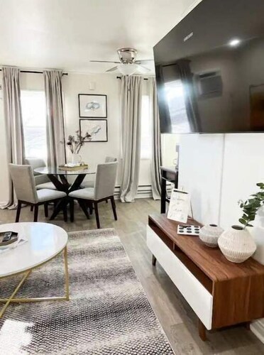 Casa Mila Downtown Indianapolis