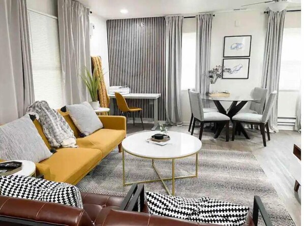 スマートテレビ、書庫、プリンター