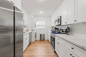 Microwave, oven, stovetop, dishwasher - Island Gems - Sapphire

 (Galveston)