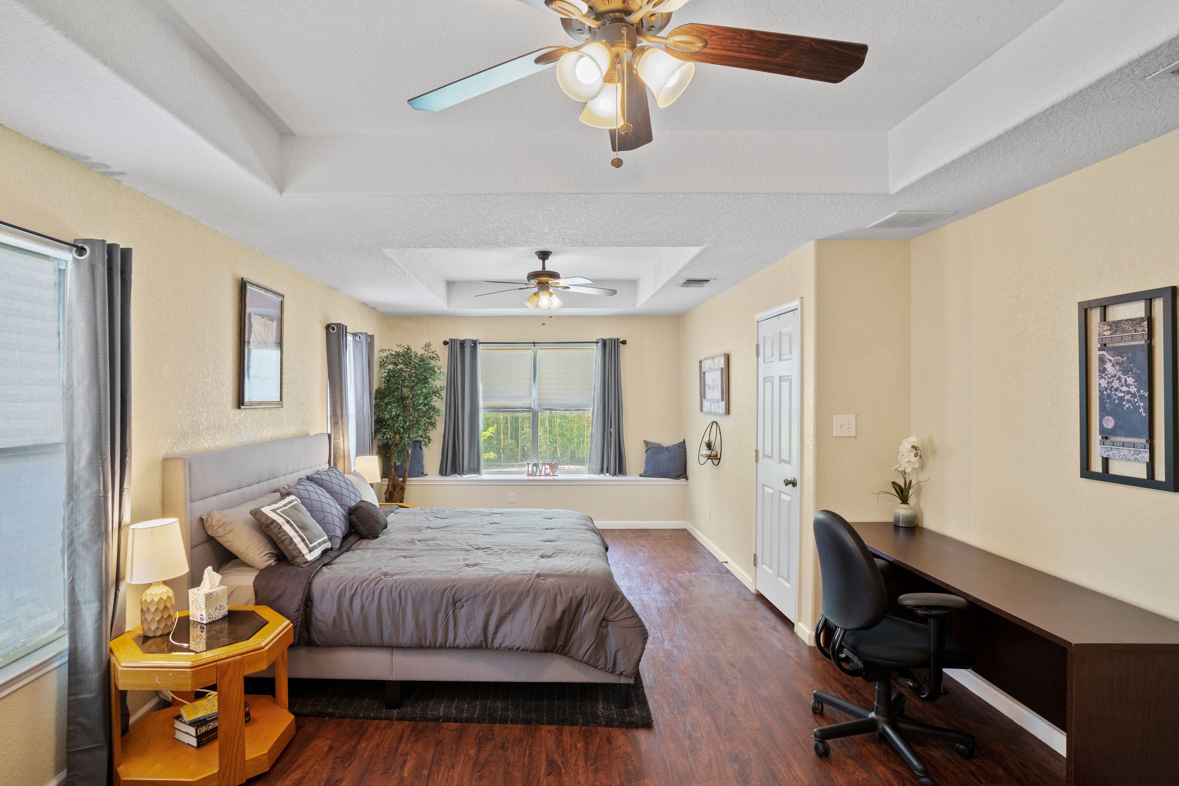 5 bedrooms, iron/ironing board, travel cot, WiFi