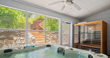 ~Bamboo Oasis Relaxing Hot Tub Family Time~ Get to Anywhere in SA in 20 mins!