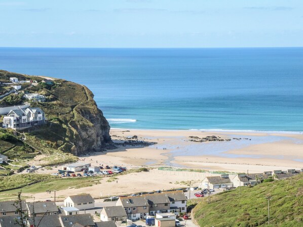 Cottage | Beach - Watermouth Castle, Bassett Apartment (Ilfracombe)