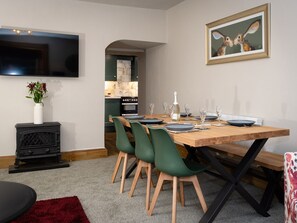 Interior - Watermouth Castle, Rhododendron Apartment (Ilfracombe)