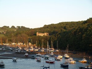 Cottage | Marina - Watermouth Castle, Rhododendron Apartment (Ilfracombe)