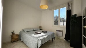 1 bedroom, iron/ironing board, WiFi, bed sheets