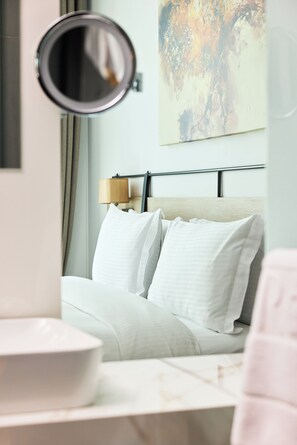 Premium bedding, down duvets, in-room safe, blackout curtains