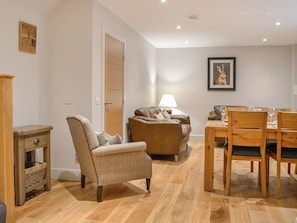 Interior - 2 bedroom accommodation in Linlithgow (Linlithgow)
