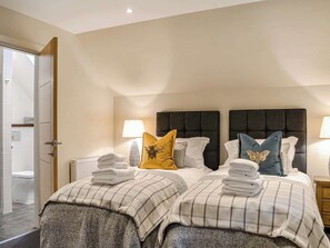 2 quartos, Wi-Fi de cortesia, roupa de cama