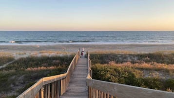 Sun loungers, beach towels