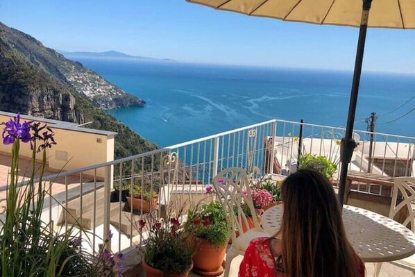 Outdoor dining - Casa Toby Positano (Campania)
