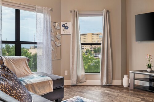 The Cozy Suite near all Attractions in downtown