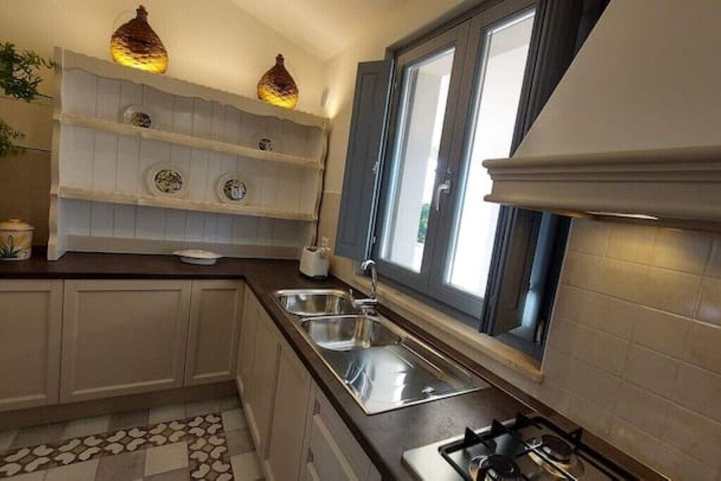 Forno, piano cottura, lavastoviglie, pentole/stoviglie/utensili