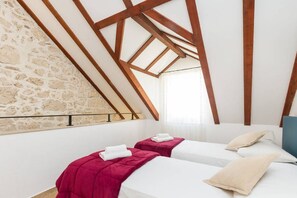 Doppel- oder Zweibettzimmer | Kostenloses WLAN, Bettwäsche