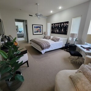 3 soverom, strykejern/-brett, wi-fi og sengetøy