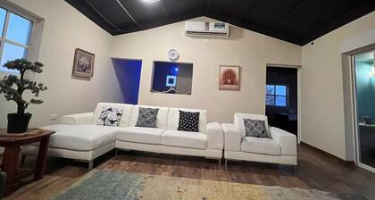 3 bedrooms in the farm with stay in Desert Hut