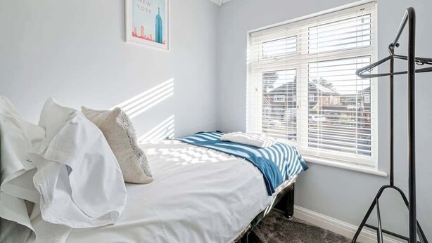 3 habitaciones, tabla de planchar con plancha y wifi gratis 