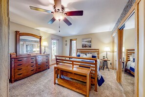 3 Schlafzimmer, Bügeleisen/Bügelbrett, Internetzugang, Bettwäsche