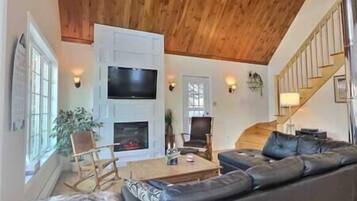 Fireplace, foosball, stereo