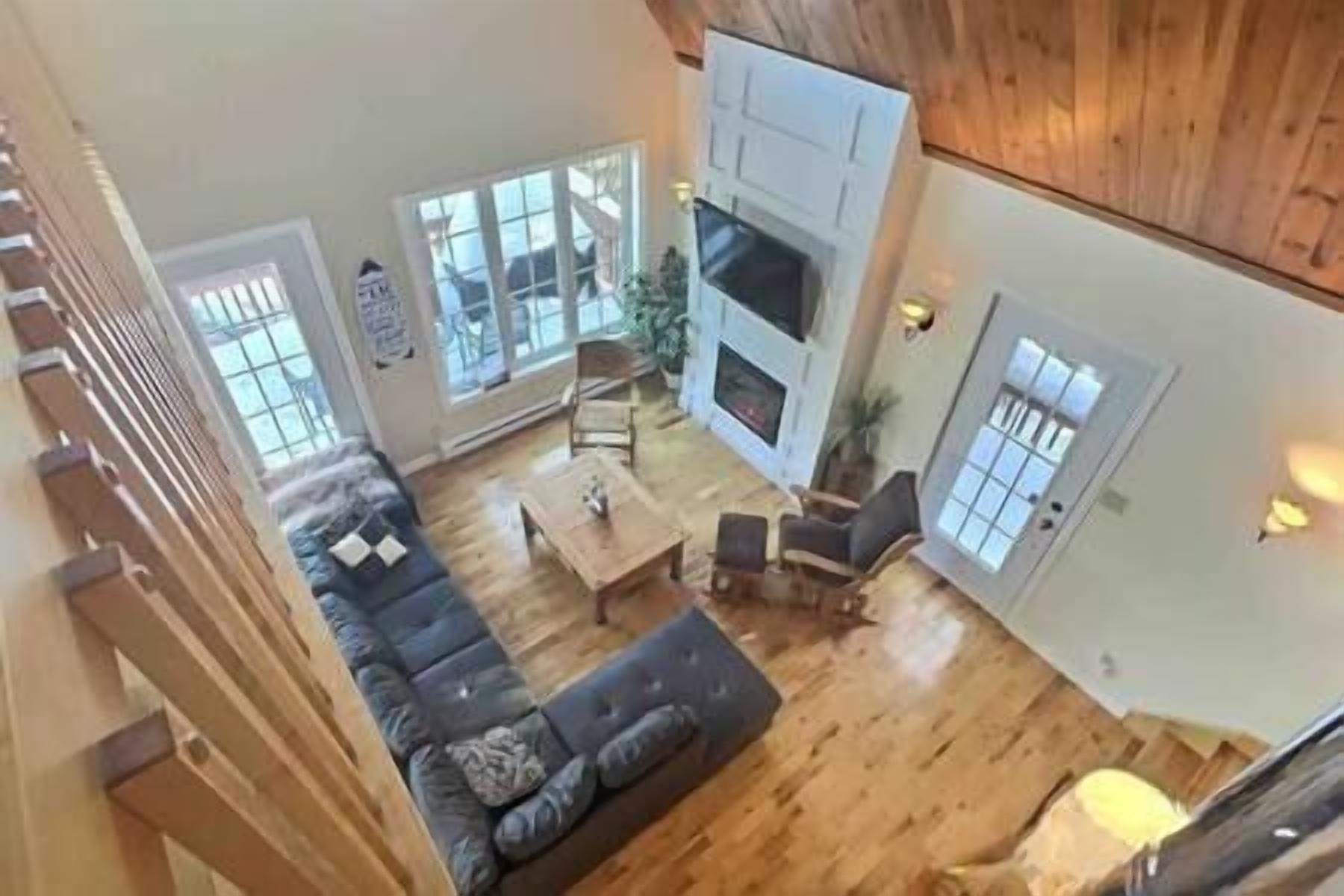 Fireplace, foosball, stereo