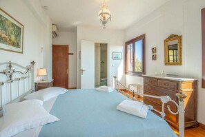 3 Schlafzimmer, Bügeleisen/Bügelbrett, WLAN, Bettwäsche