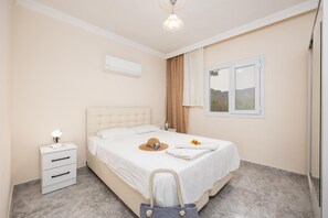 2 slaapkamers, een strijkplank/strijkijzer, wifi, beddengoed