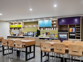 Café da manhã self-service grátis todos os dias
