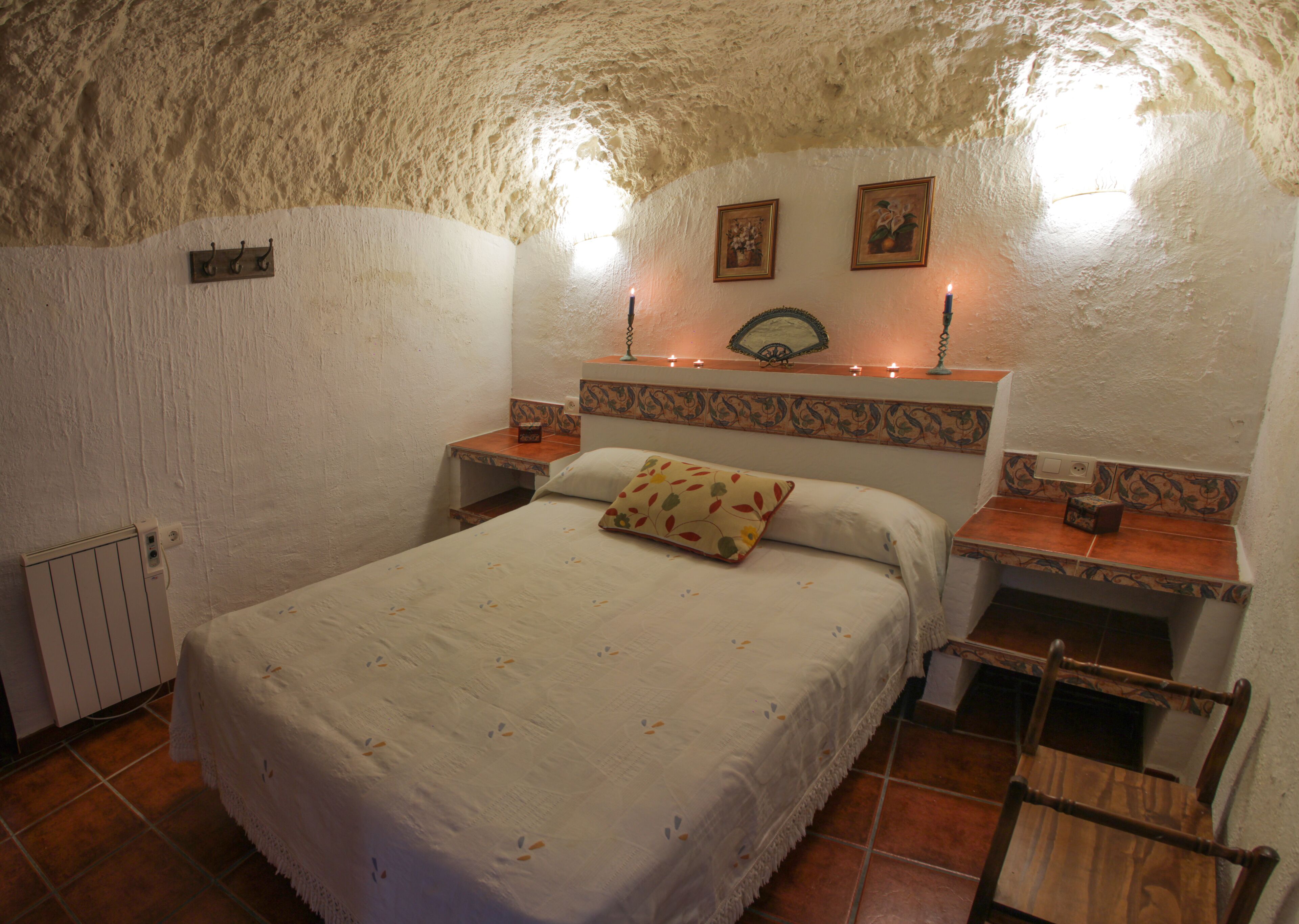 Hus – exclusive | Dundyner, blendingsgardiner, lydisolert og strykejern/-brett